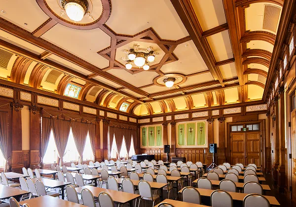 /facilities/small-meeting-room/small_meeting_room_seminar.webp